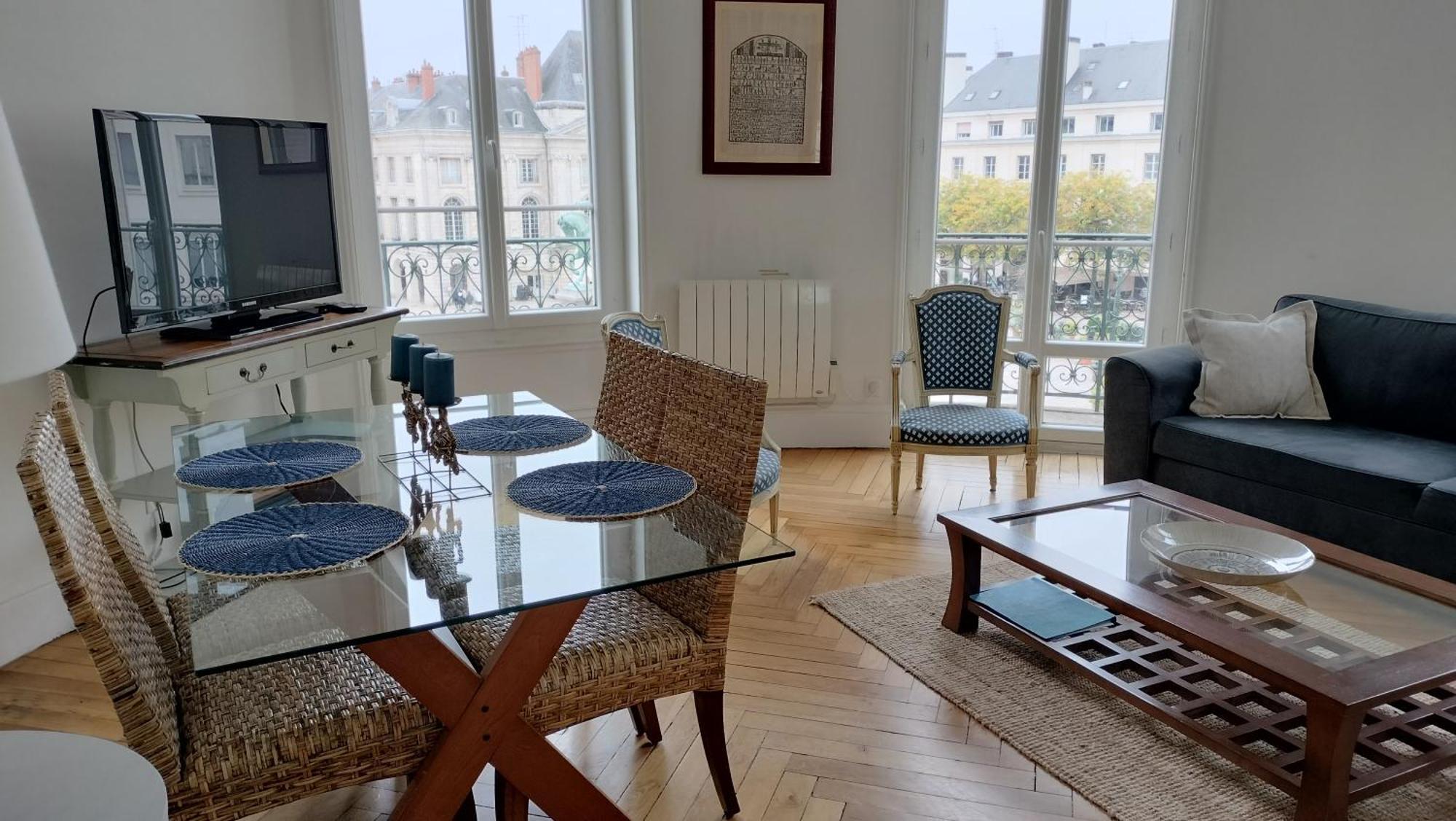 Appartement F3 Au Balcon De La Place Du Martroi Орлеан Экстерьер фото